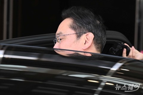 프란치스코 교황도 만나고 귀국한 이재용 삼성전자 회장