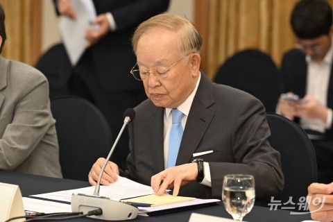 손경식 경총 회장 &quot;산업 재편에 노동시장도 분기점···대립적 노사관계 벗어나야&quot;