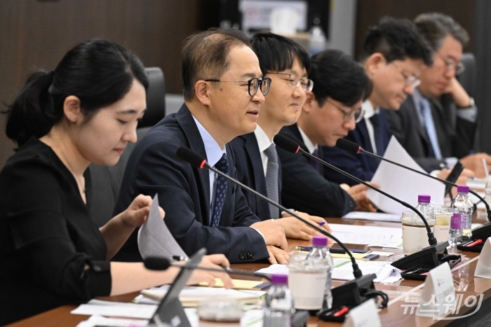 이승렬 산업통상자원부 산업정책실장이 10일 오전 서울 중구 대한상공회의소에서 열린 글로벌 방산기업 에어버스DS의 R&D센터 국내 유치 MOU 체결식에서 모두발언을 하고 있다. 사진=강민석 기자 kms@newsway.co.kr