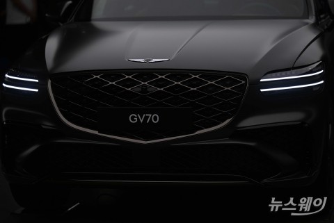 제네시스, 스포츠 패키지 'GV70' 공개···&quot;더 화려해진 얼굴&quot;