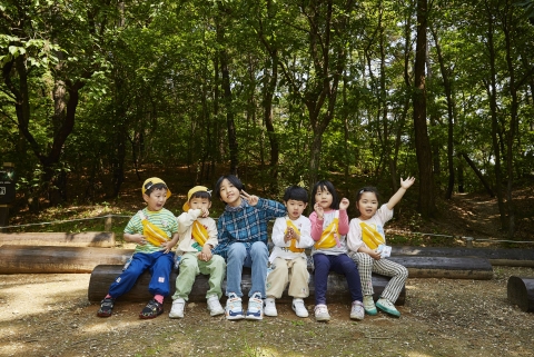 KCC, 한국미래환경협회와 '유아숲체험원' 보수 작업 전개