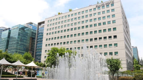 이랜드월드·리테일-동반위·소진공, 의류제조 소공인 경쟁력 향상 위한 업무협약