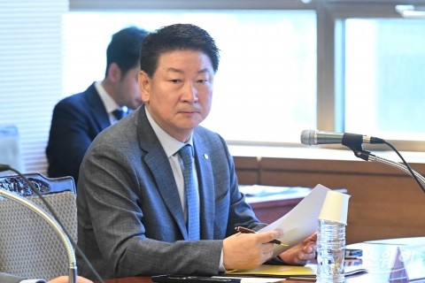 오화경 저축은행중앙회장 &quot;최우선 목표는 자산건전성 제고···신사업도 발굴&quot;