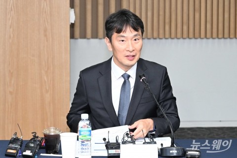 모두발언 하는 이복현 금감원장