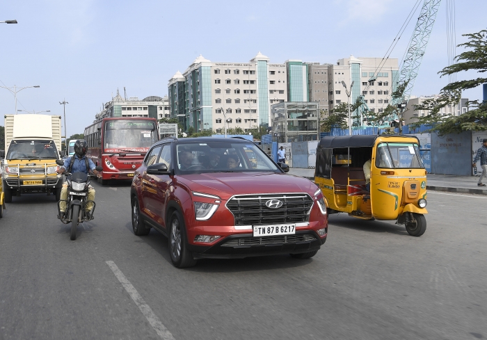 현대차의 신흥시장 전략차종 크레타가 인도 시내를 주행하고 있다. 사진=현대차 제공
