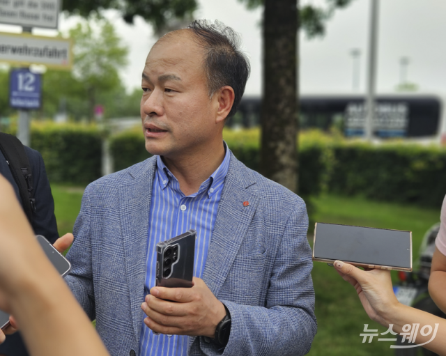 이훈기 롯데케미칼 대표 "에너지머티리얼즈 인수는 성공적···순항할 것"