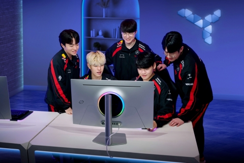 삼성전자, '신형 OLED 게이밍 모니터' 2만대 판매