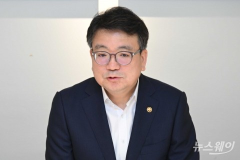최남호 산자부 2차관 &quot;정부 차원에서 석유 가격부담 완화할 계획&quot;