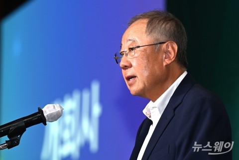 류진 한경협 회장, &quot;민간 경제외교 힘쓰는 메신저 되겠다&quot;