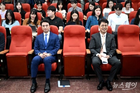 'SK이노베이션-SK E&amp;S 등 합병' 기자간담회 배석한 박상규·추형욱 사장