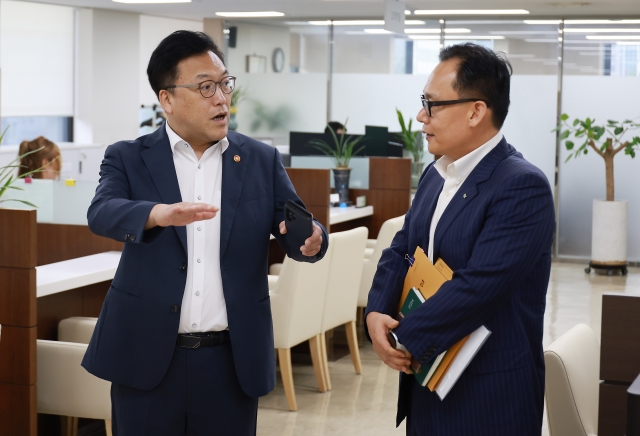 티메프 피해업체, 오늘부터 유동성지원···김병환 "신속한 집행 중요"