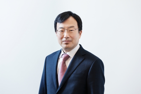 윤수영 LG디스플레이 CTO &quot;올해 IT용 OLED 시장 열릴 것···디지털 전환 힘써야&quot;