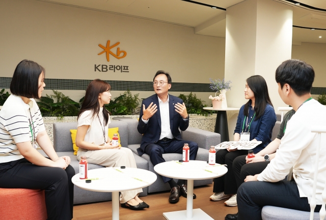 이환주 KB라이프생명 사장, 상반기 CEO 타운홀 미팅 개최