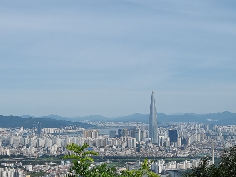 송파 헬리오시티 입찰자 '역대 최고치'···토허제 해제 영향