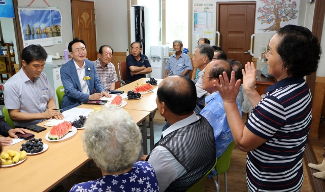 윤병태 나주시장, '역대급 폭염'에 경로당 냉방비 추가 지원