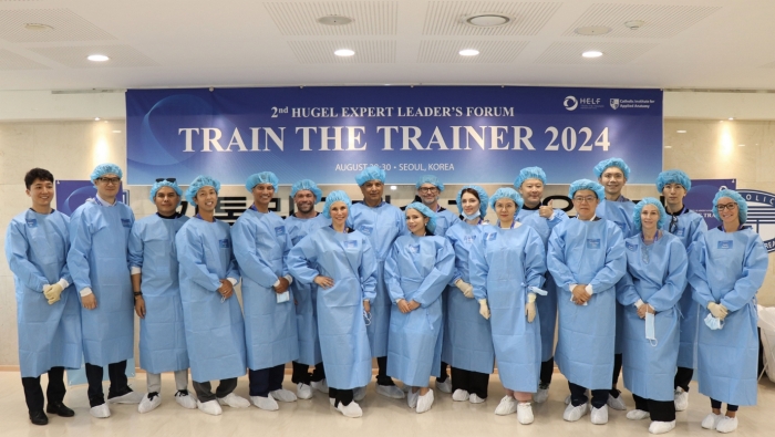 휴젤이 최근 9개국 KOL을 대상으로 개최한 'H.E.L.F Train-The-Trainer 2024'를 성료했다. 사진=휴젤 제공
