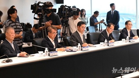 &quot;영세 조합 다 넘어간다&quot;···상호금융, 숨가쁜 충당금 추가 적립에 '비명'