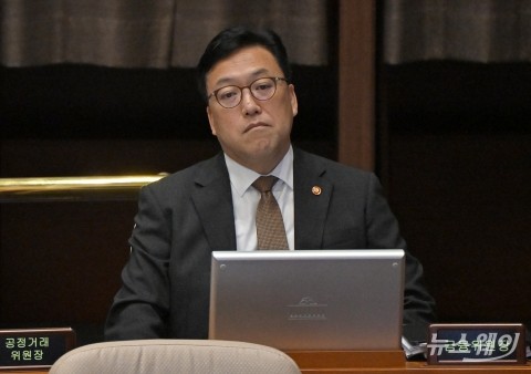 대정부질문 출석한 김병환 금융위원장