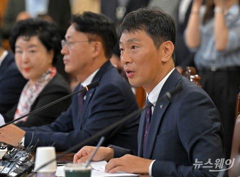 이복현 &quot;케이뱅크의 업비트 의존도 리스크···예보와 인뱅 공동검사 검토&quot;