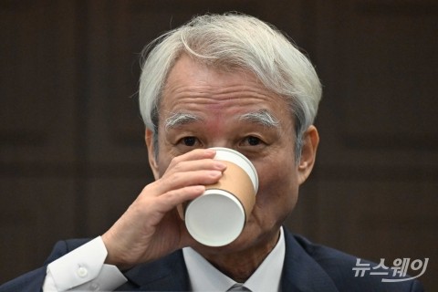 강성두 영풍 사장 &quot;오죽했으면 MBK와 손 잡았을까&quot;···고려아연 주식 공개매수 입장 밝혀