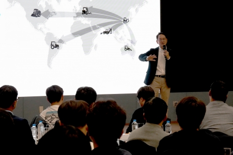 행동주의펀드 얼라인 &quot;두산밥캣, 로보틱스와 합병 포기 공표하라&quot;