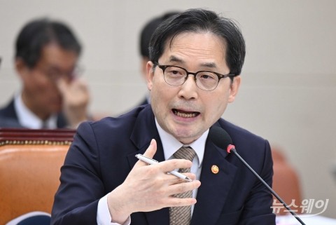 국감 질의 답변하는 한기정 공정거래위원회 위원장