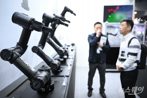 AI 탑재된 국내 로봇기술 한자리에 모여···'2024 로보월드' 개막