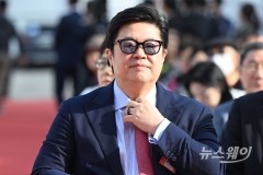 홈플러스 사태 책임자 김병주 MBK 회장 '말 바꾸기' 땐 역풍