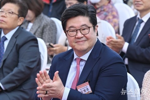 '홈플러스 불출석' MBK 김병주 회장, 롯데카드 청문회 출석할까