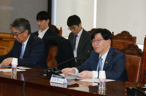 김소영 부위원장 &quot;여신금융업권, 유동성 확보·건전성 지표 관리 노력해야&quot;