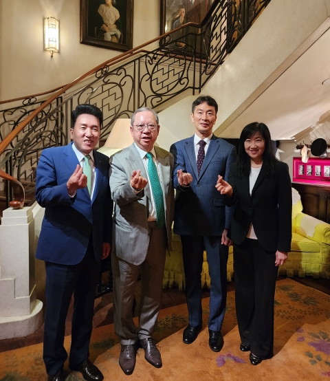 함영주 하나금융 회장 &quot;홍콩 특화 WM 서비스 선보이겠다&quot;