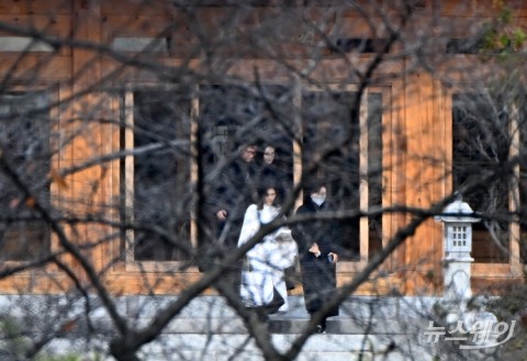 호암 이병철 삼성 회장 37주기 추도식 참석한 홍라희-이부진-이서현