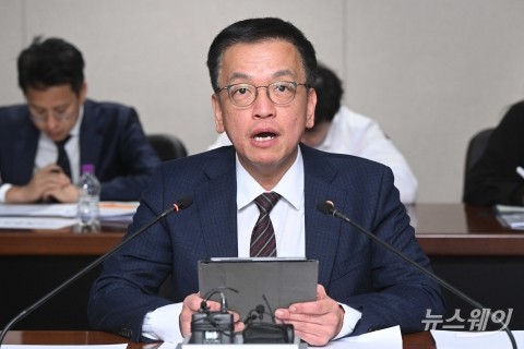 F4 &quot;대내외 불확실성 여전···시장 심리 반전 위한 대응할 것&quot;