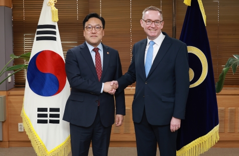 김병환, 주한 영국대사 면담···&quot;韓 견고한 시장 안정 장치 갖춰&quot;