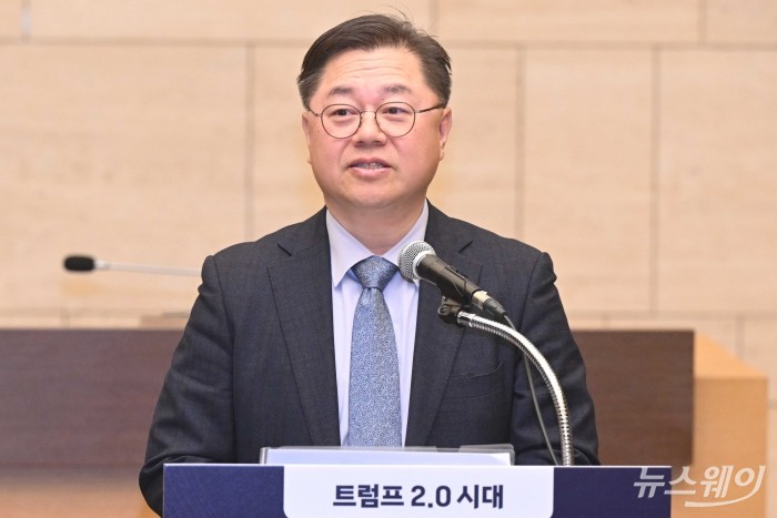 박일준 대한상공회의소 상근부회장이 12일 오후 서울 중구 대한상공회의소에서 열린 '트럼프 2.0시대' 2025년 물류시장 전망 세미나에서 환영사를 하고 있다. 사진=강민석 기자 kms@newsway.co.kr