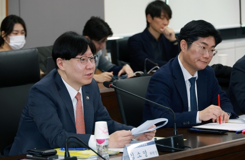 삼성전자, 하반기부터 가상자산 투자 가능해졌다···금융위, 법인 참여 로드맵 공개