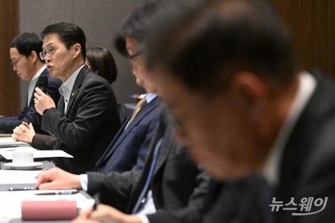 모두발언 하는 최원호 원자력안전위원회 위원장