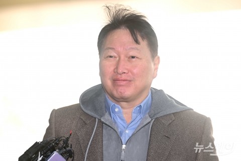 최태원, 경제사절단 이끌고 미국行···'관세 리스크' 해법 모색
