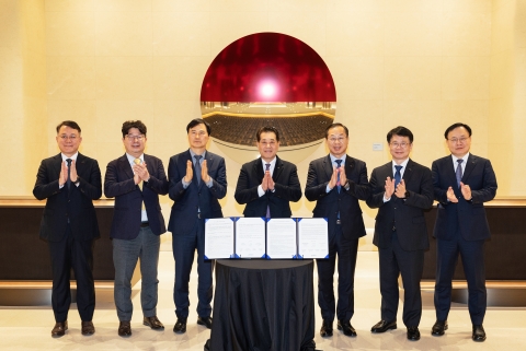 장인화 포스코 회장 &quot;인권경영 통해 존중받는 기업문화 조성할 것&quot;