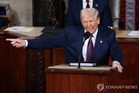 트럼프 &quot;美에 디지털세 부과하는 캐나다와 무역협상 즉시 중단&quot;
