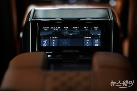 럭셔리 갖춘 렉서스 '디 올뉴 LX700h'