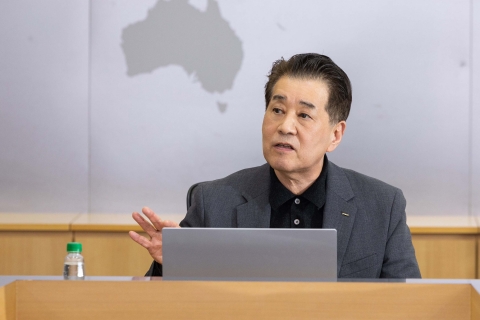 광양제철소 이어 건설 현장까지···장인화 &quot;통열한 반성, 안전 대책 총력&quot;