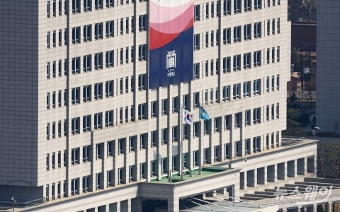 탄핵 인용에 '희비'···롤러코스터 탄 정치테마株