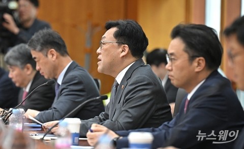 김병환 금융위원장, 종합금융투자사업자와 간담회