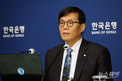 유럽 출장길 오른 이창용 한은 총재···ADB·BIS 총재회의 참석