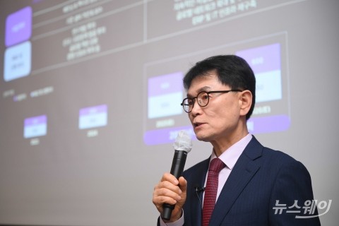 전성호 솔루엠 회장,'비전 3·3·3' 발표