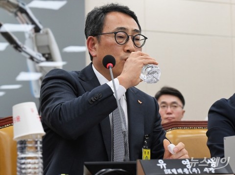 '해킹 사태' 약관상 위약금 면제인데···SKT 유영상 &quot;검토&quot;로 일관(종합)