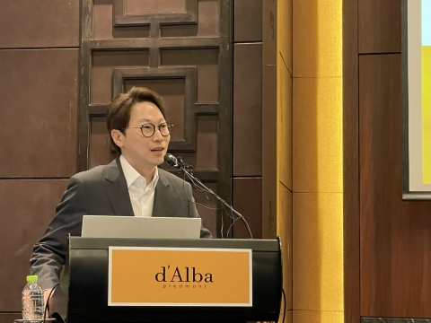 달바글로벌, 코스피 상장 첫날 66% 급등