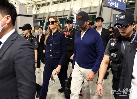 1박 2일 방한 일정 마친 트럼프 주니어···철통 경호 속 출국