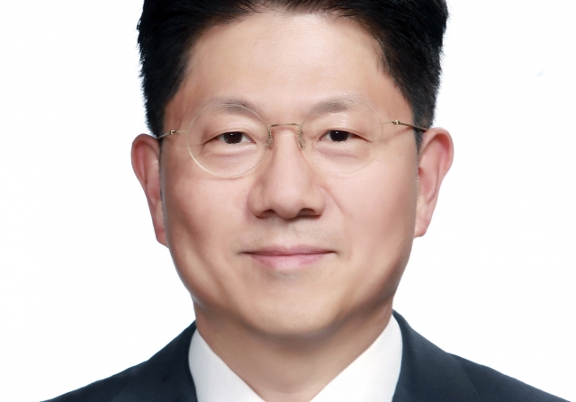한국거래소, 시장감시위원장에 김홍식 전 재정금융정책관 선임